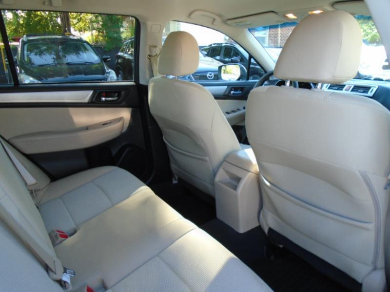 Subaru Outback 2.5i Premium 2015