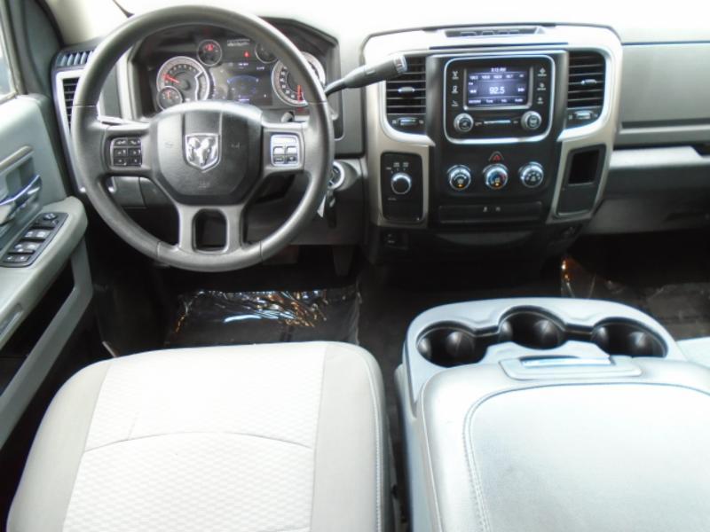 RAM 1500 SLT Quad Cab 4WD 2013