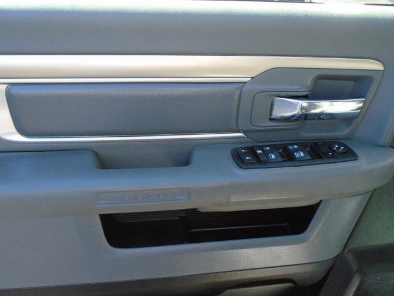 RAM 1500 SLT Quad Cab 4WD 2013