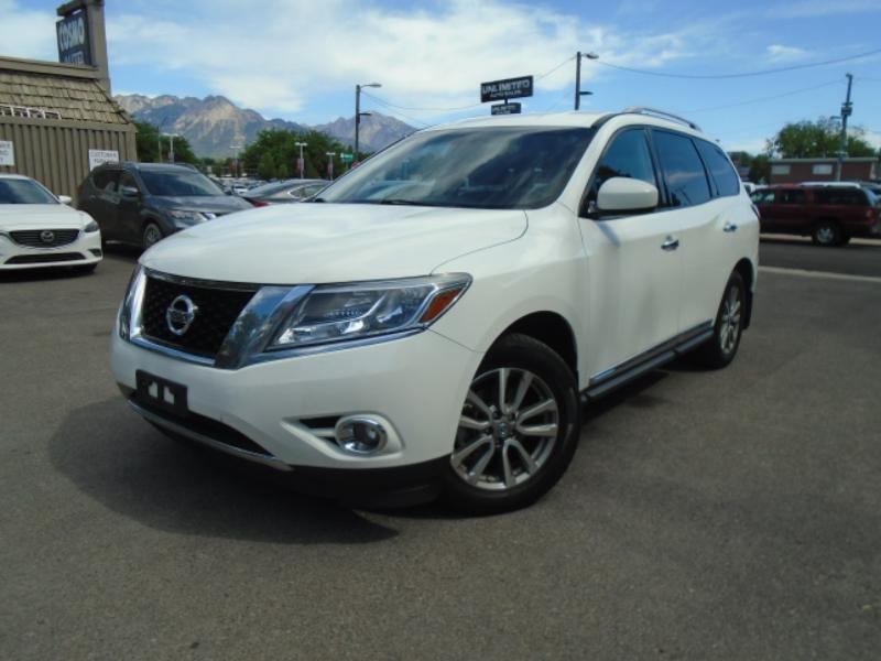 Nissan Pathfinder Platinum 4WD 2016