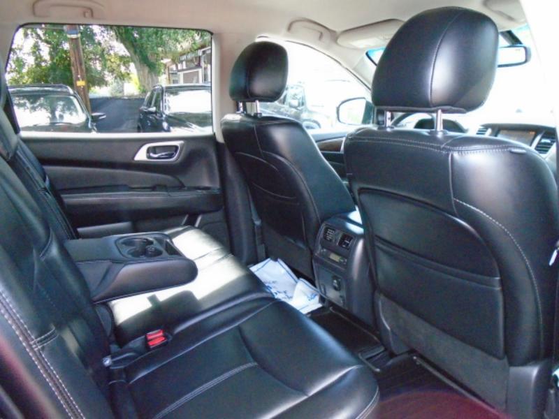 Nissan Pathfinder Platinum 4WD 2016