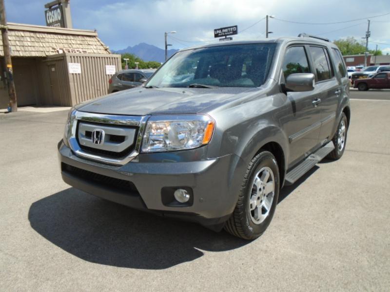 Honda Pilot Touring 4WD 5-Spd AT with DVD 2011