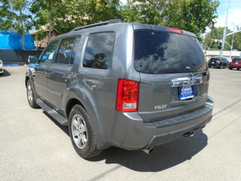 Honda Pilot Touring 4WD 5-Spd AT with DVD 2011