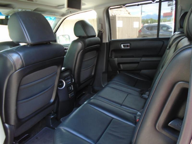 Honda Pilot Touring 4WD 5-Spd AT with DVD 2011