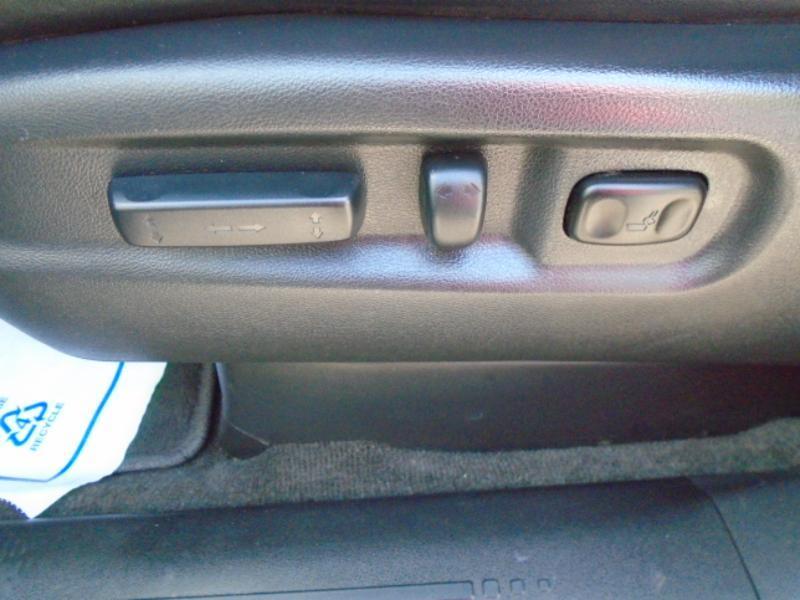 Honda Pilot Touring 4WD 5-Spd AT with DVD 2011