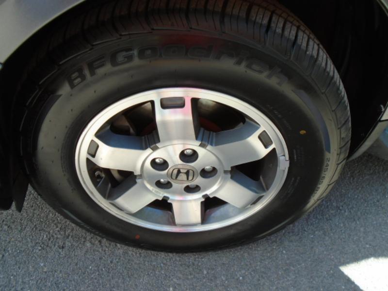 Honda Pilot Touring 4WD 5-Spd AT with DVD 2011