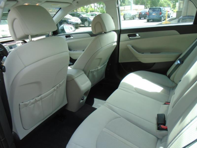 Hyundai Sonata SE 2017