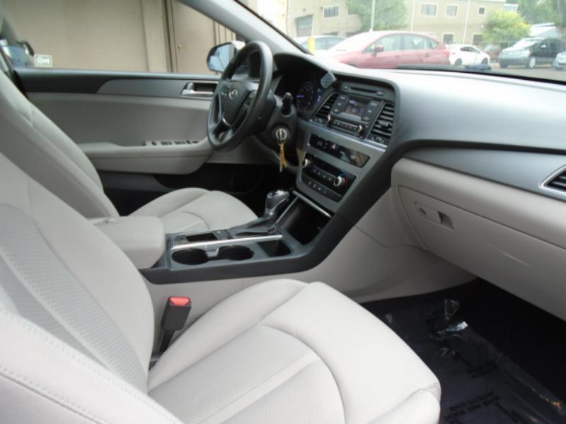 Hyundai Sonata SE 2017