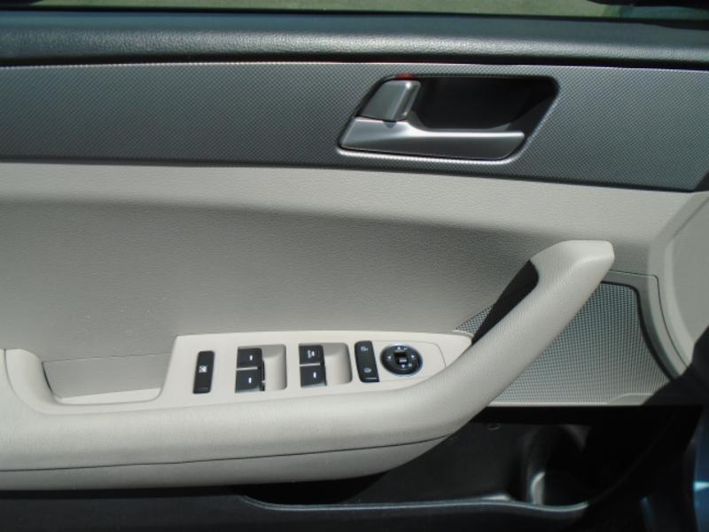 Hyundai Sonata SE 2017
