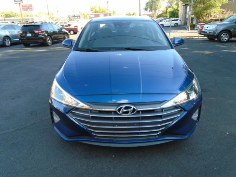Hyundai Elantra Limited 2019