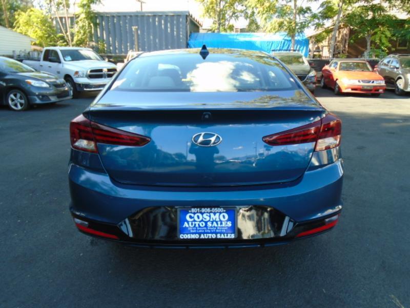Hyundai Elantra Limited 2019