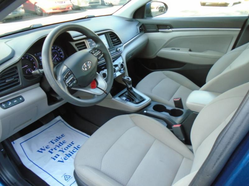 Hyundai Elantra Limited 2019