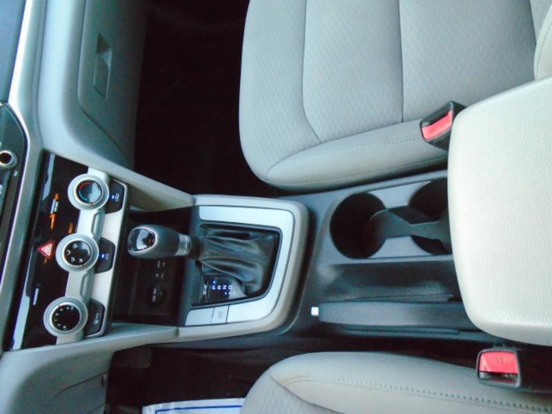 Hyundai Elantra Limited 2019