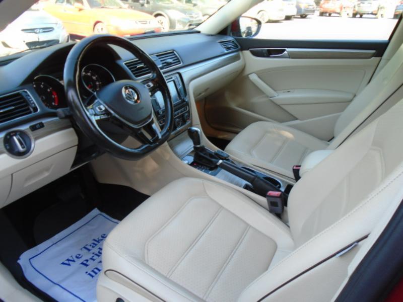 Volkswagen Passat SE 2018