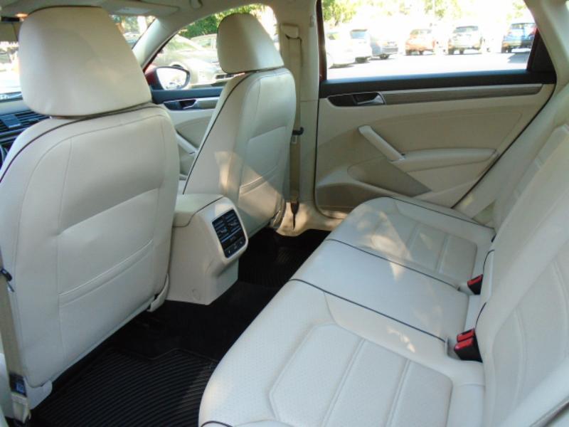 Volkswagen Passat SE 2018