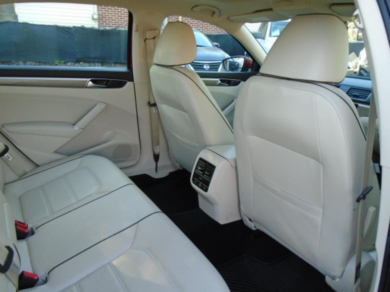 Volkswagen Passat SE 2018