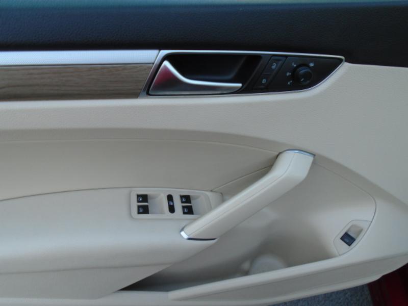 Volkswagen Passat SE 2018