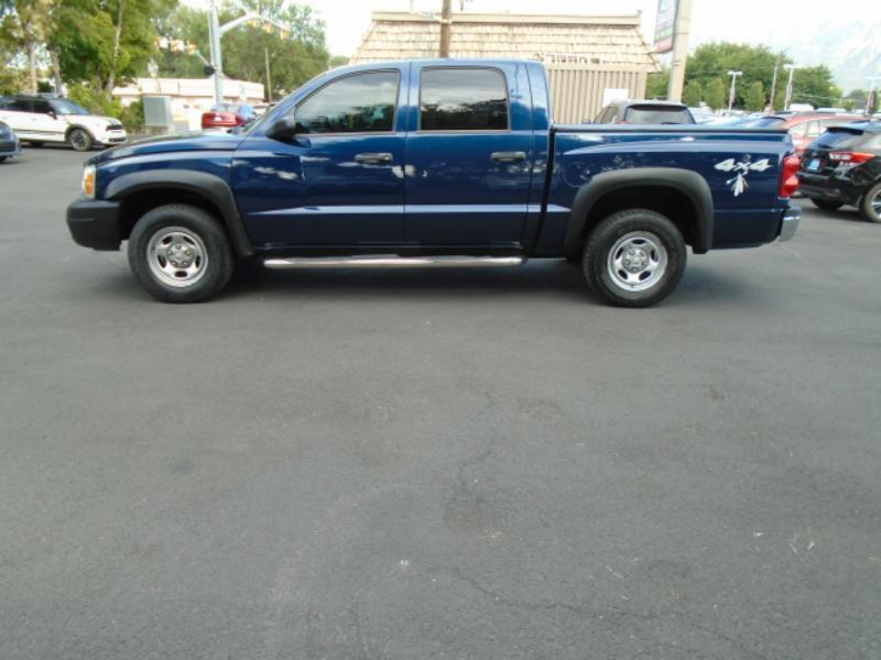 Dodge Dakota ST Quad Cab 4WD 2005