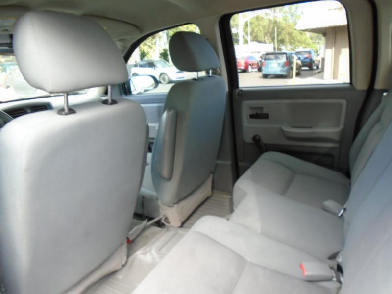 Dodge Dakota ST Quad Cab 4WD 2005
