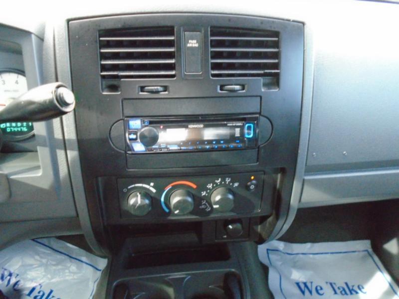Dodge Dakota ST Quad Cab 4WD 2005