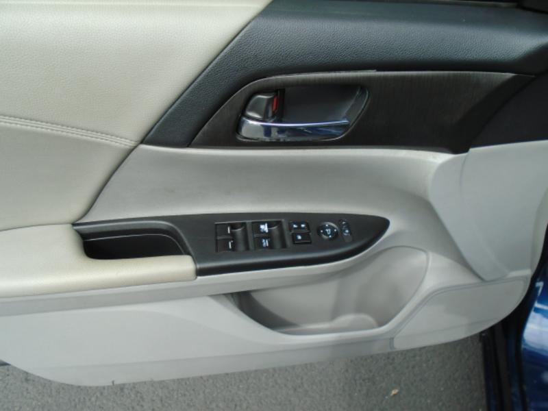 Honda Accord EX Sedan CVT 2013