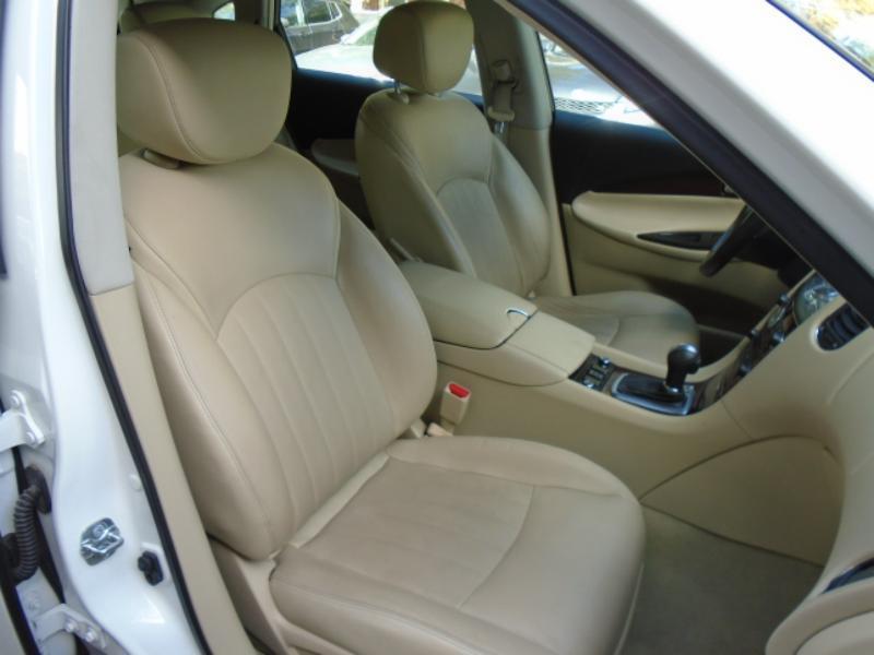 Infiniti QX50 Base AWD 2016