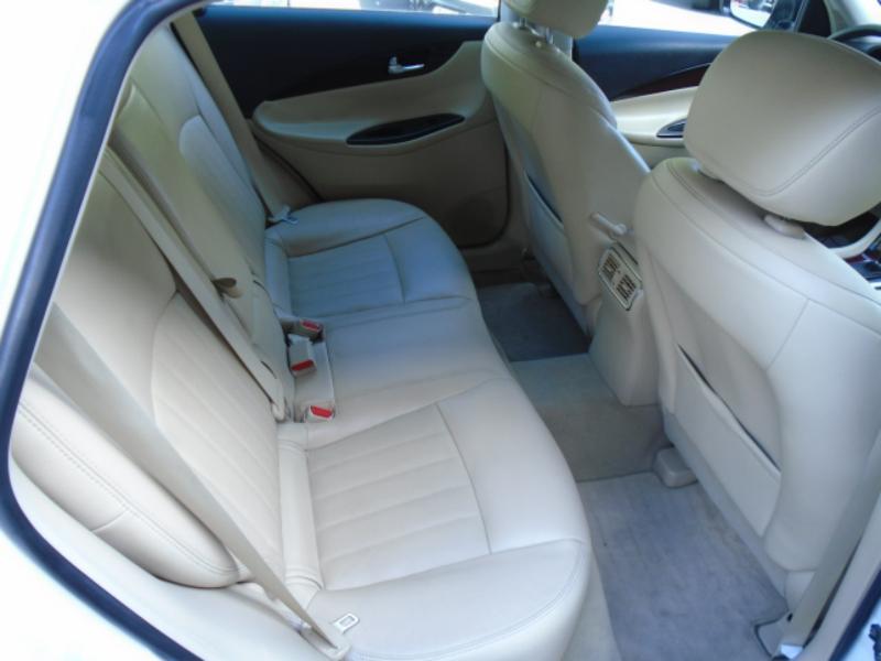 Infiniti QX50 Base AWD 2016
