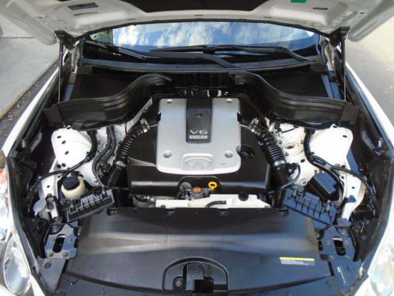 Infiniti QX50 Base AWD 2016