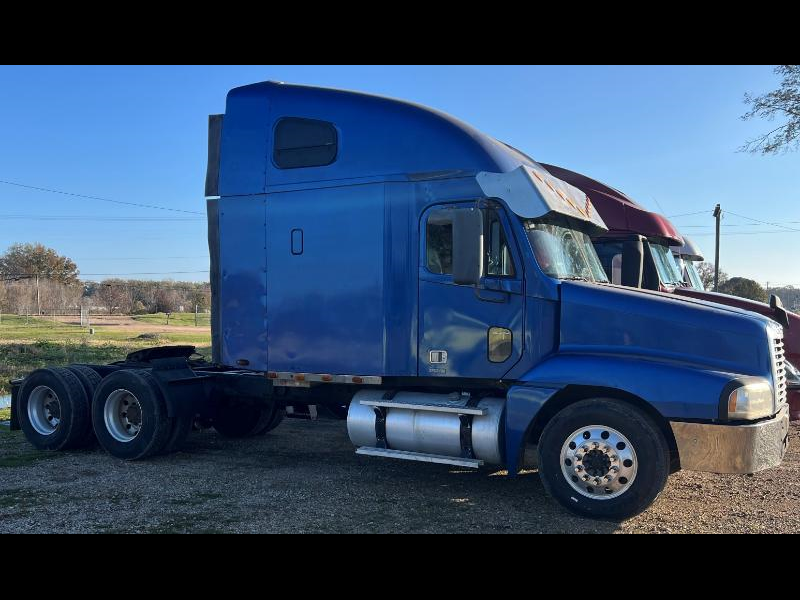 2006 Freightliner ST120 