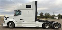 2014 Volvo VNL 