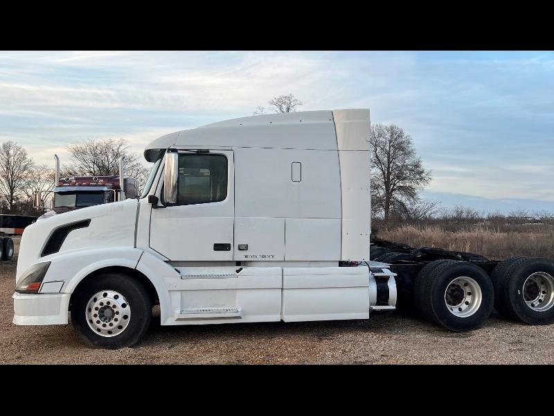 Volvo VNL  2009