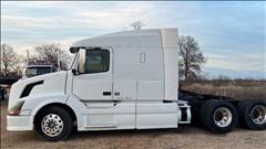 2009 Volvo VNL 