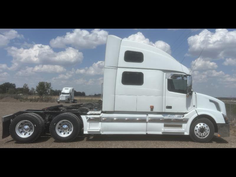 Volvo VNL  2007