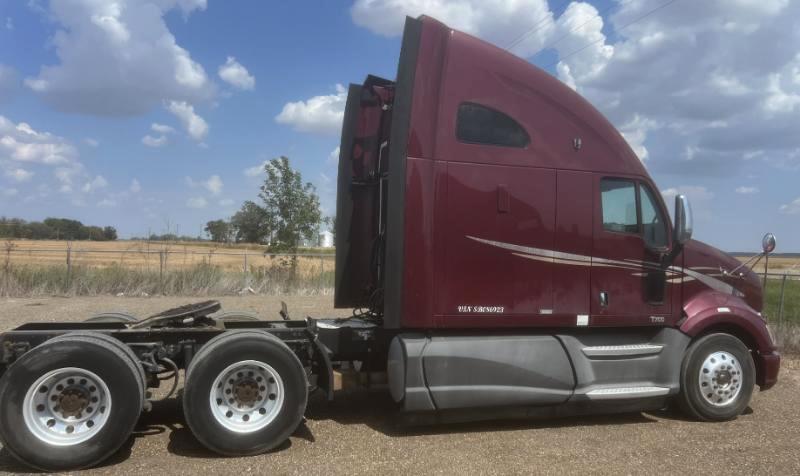 Kenworth T700  2012