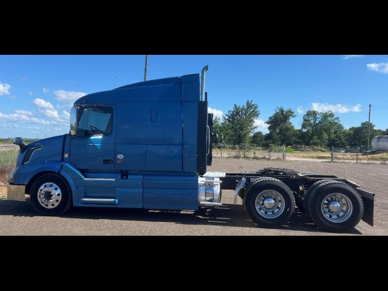 Volvo VNL  2013