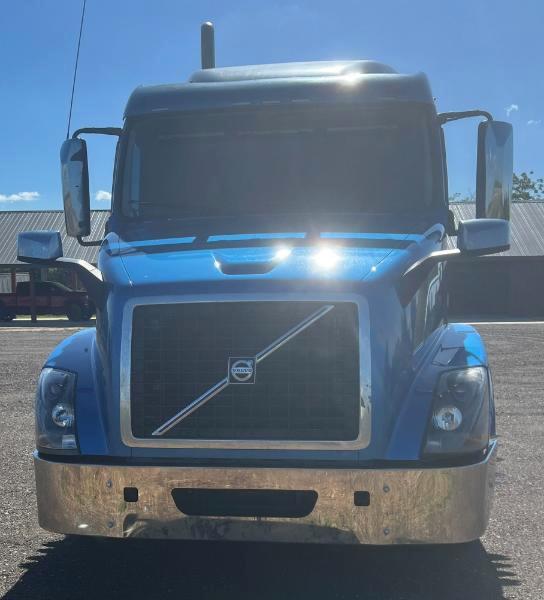 Volvo VNL  2013