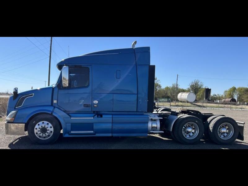 Volvo VNL  2013
