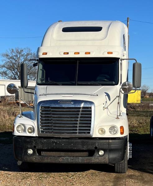 Freightliner Century Class 120  2010