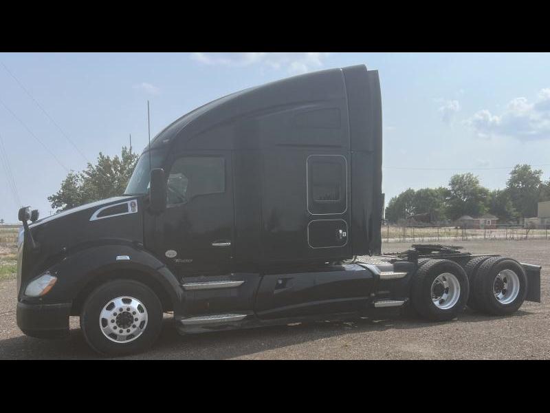 Kenworth 310  2014