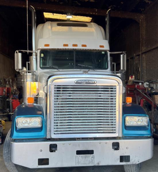 Freightliner FLD132XL Classic  2006