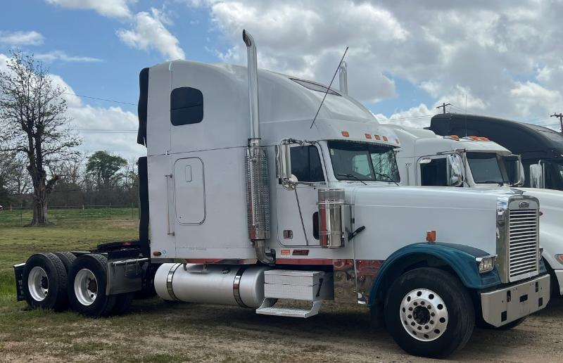 Freightliner FLD132XL Classic  2006