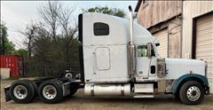2006 Freightliner FLD132XL Classic 