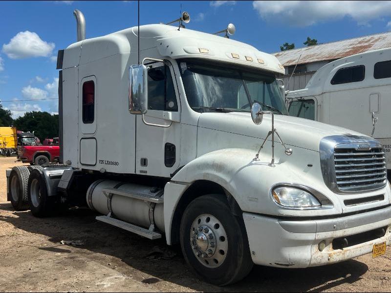 2007 Freightliner Columbia 120 