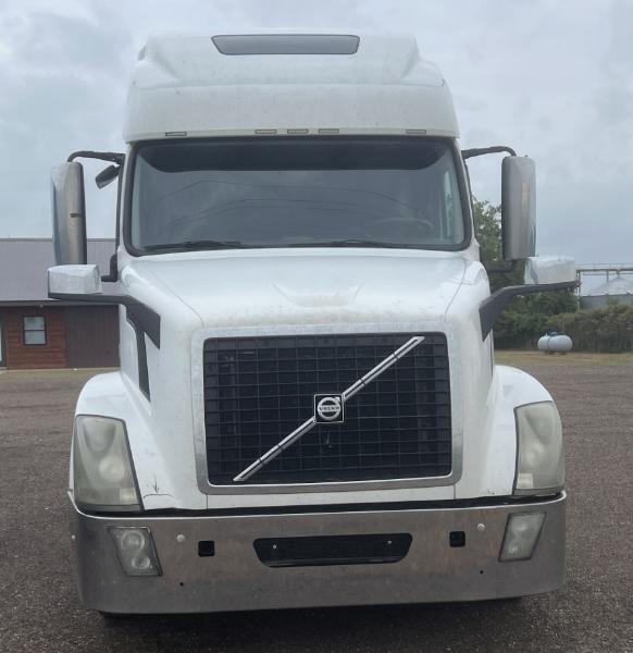 Volvo VNL  2015