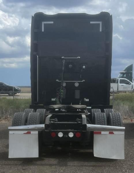 Kenworth 310  2015