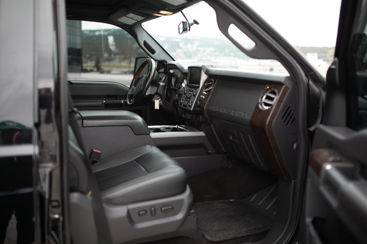 Ford F-350 SD Limited Crew Cab 4WD 2016