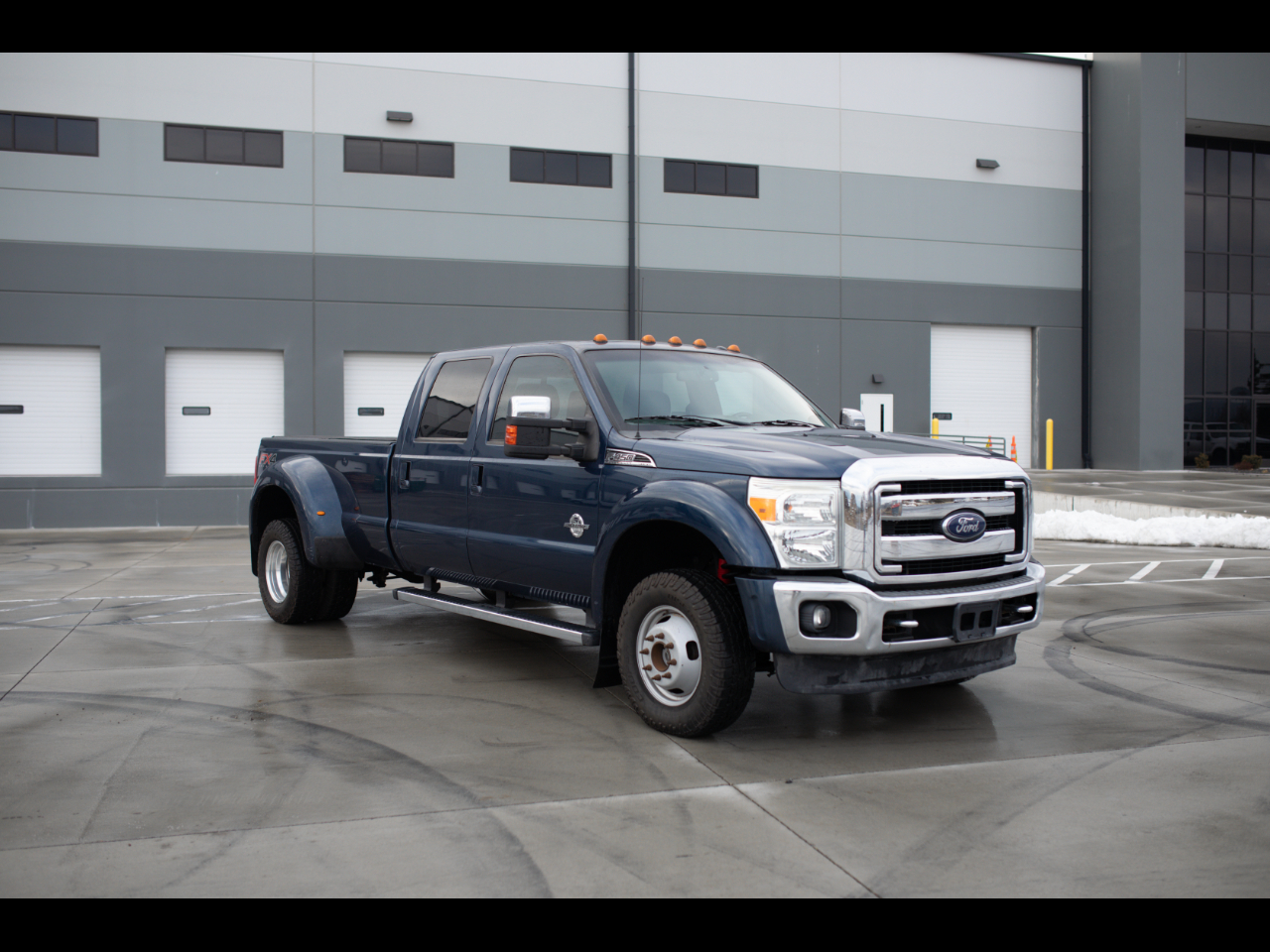 2014 Ford F-450 SD Lariat Crew Cab DRW 4WD