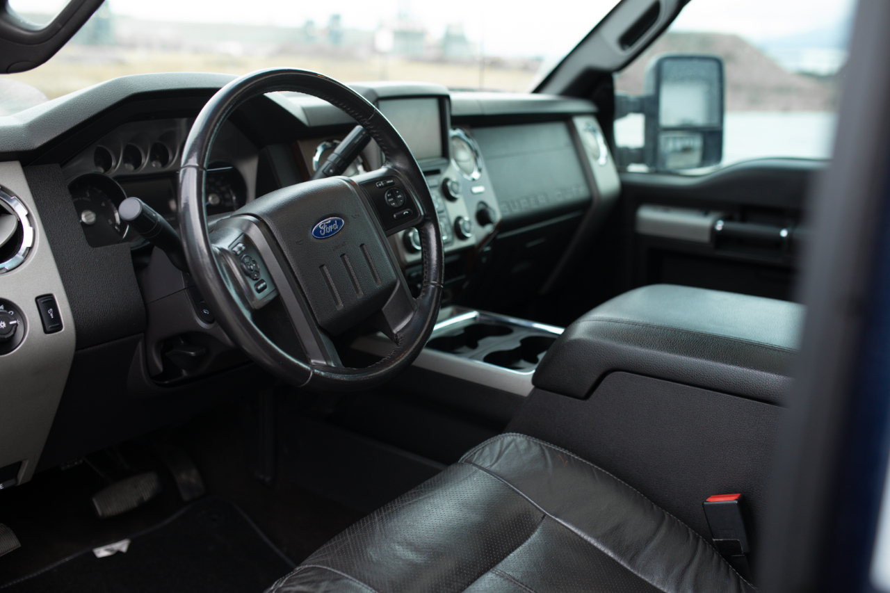 Ford F-450 SD Lariat Crew Cab DRW 4WD 2014