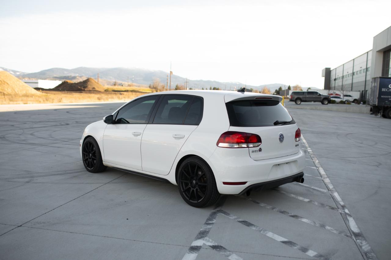 Volkswagen GTI 4-door 2012