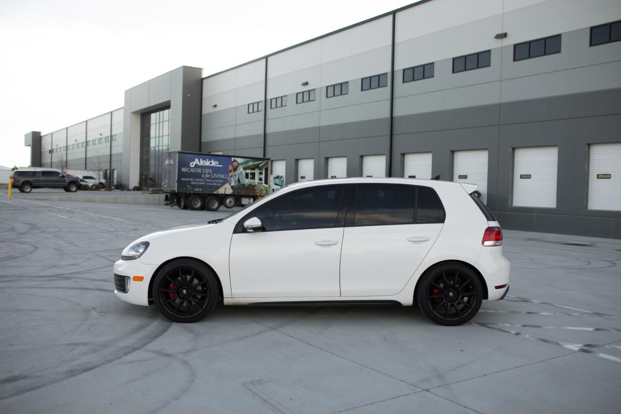 Volkswagen GTI 4-door 2012